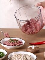 1pc Kitchen Vegetable Chopper,Multi-Functional Manual Food Processor Vegetable Chopper, Portable Hand Pull String Garlic Mincer Onion Cutter For Veggies, Ginger, Fruits, Nuts, Herbs, Etc., (500ml, 900ml Two Sizes Available)Grey, Christmas - Image 3