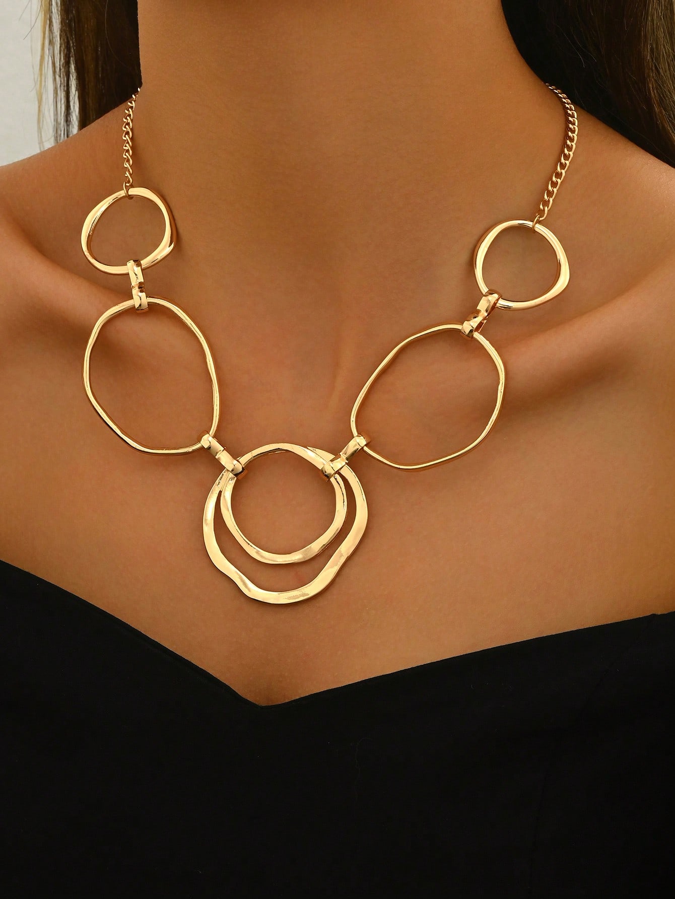 http___img.ltwebstatic.com_v4_j_spmp_2025_04_24_8c_1745482672815b1c8c7155e22a9a0215fcb6f594ad 1pc Elegant Minimalist Hollow Circle Pendant Necklace For Women, Suitable For Everyday Wear, Vacation - Image 1
