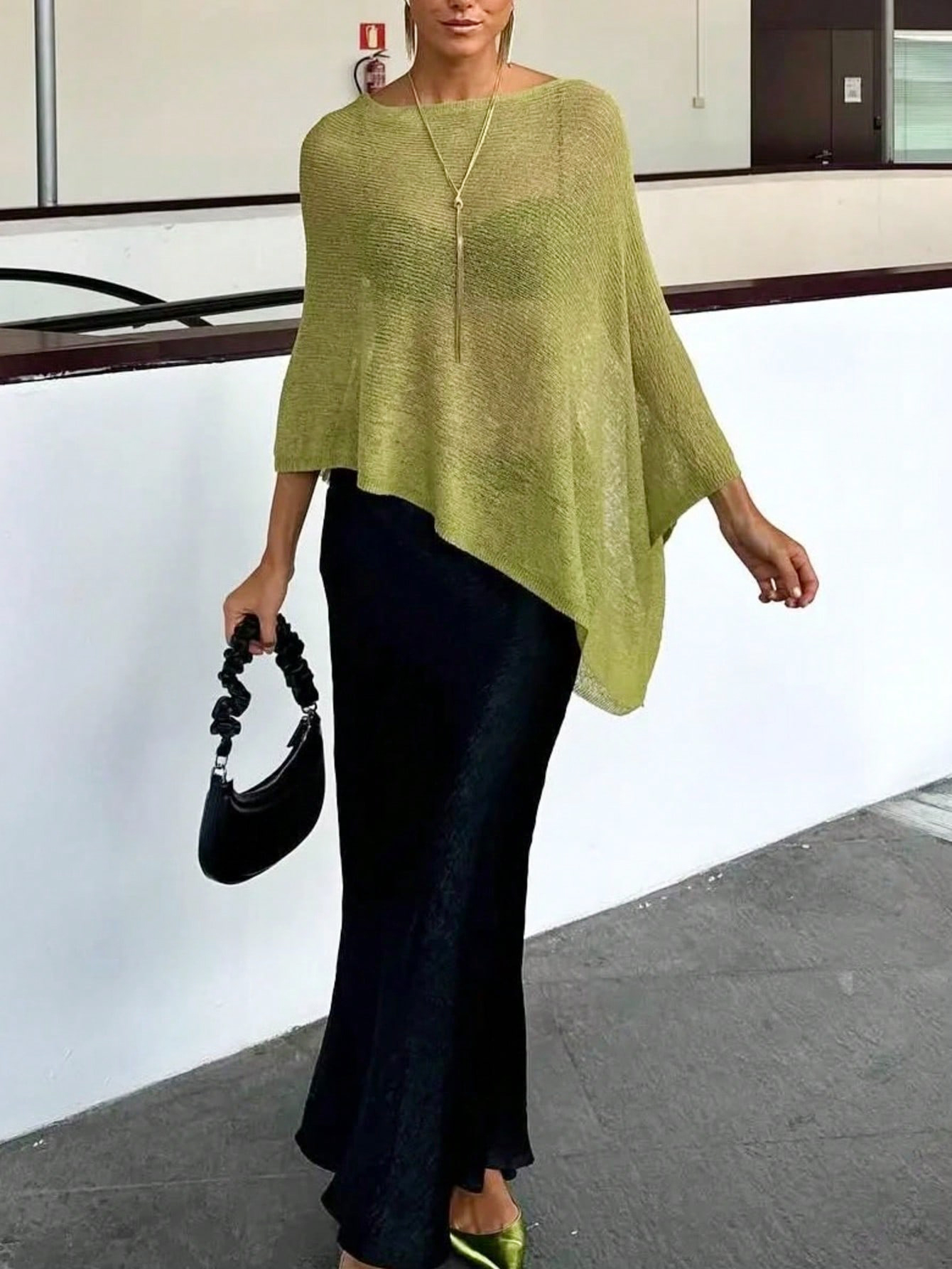 http___img.ltwebstatic.com_v4_j_ssms_2025_11_19_cc_1763544729b8d5cb681d0e781d2fced5595c835f15 (1) Fashionable & Elegant Loose Knitted Shawl Cardigan, Lightweight & Breathable, Oversized Design, Suitable For Women, Spring/Summer Casual Wear, Leisure Travel, Beach, Versatile - Image 1