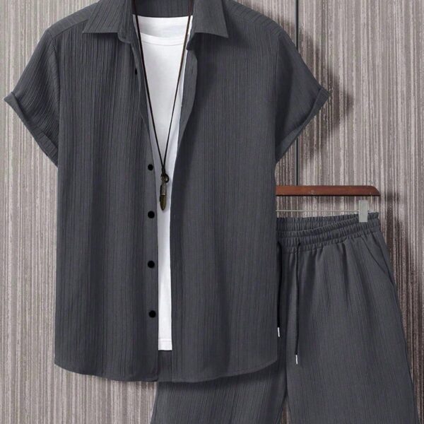 Manfinity HoManfinity Homme Men's Simple Solid Color Shirt And Shorts Set, Cozy Outfitsmme Men's Simple Solid Color Shirt And Shorts Set, Cozy Outfits